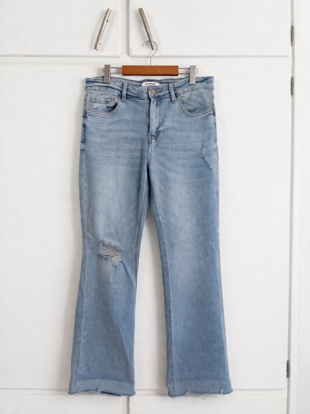 Light Wash Women's Distressed bootcut Jeans